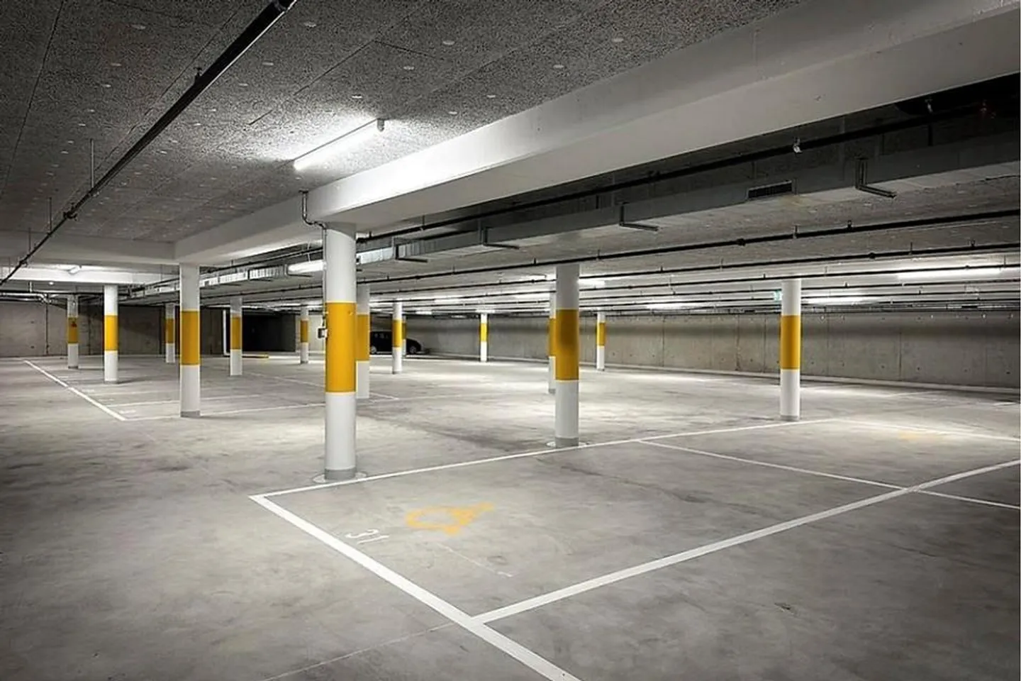 Parkplatz in Bern-Bümpliz - Foto 1 von 4