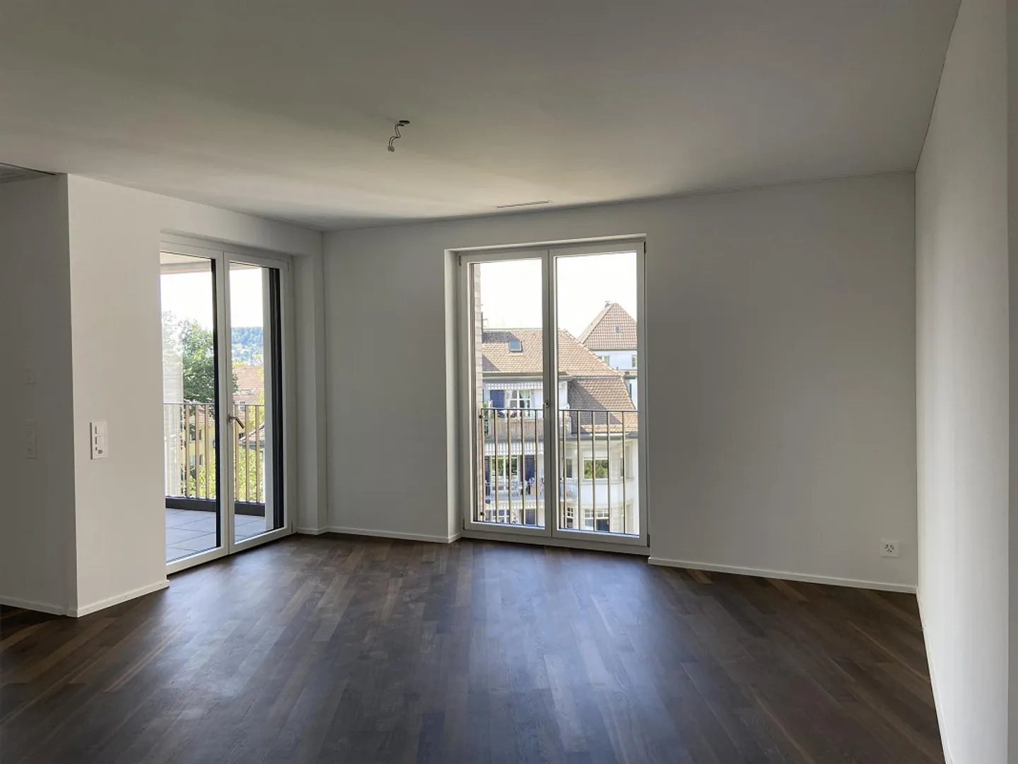 Appartement 2,5 pièces avec terrasse dans le quartier 6 à louer - Photo 2 sur 10
