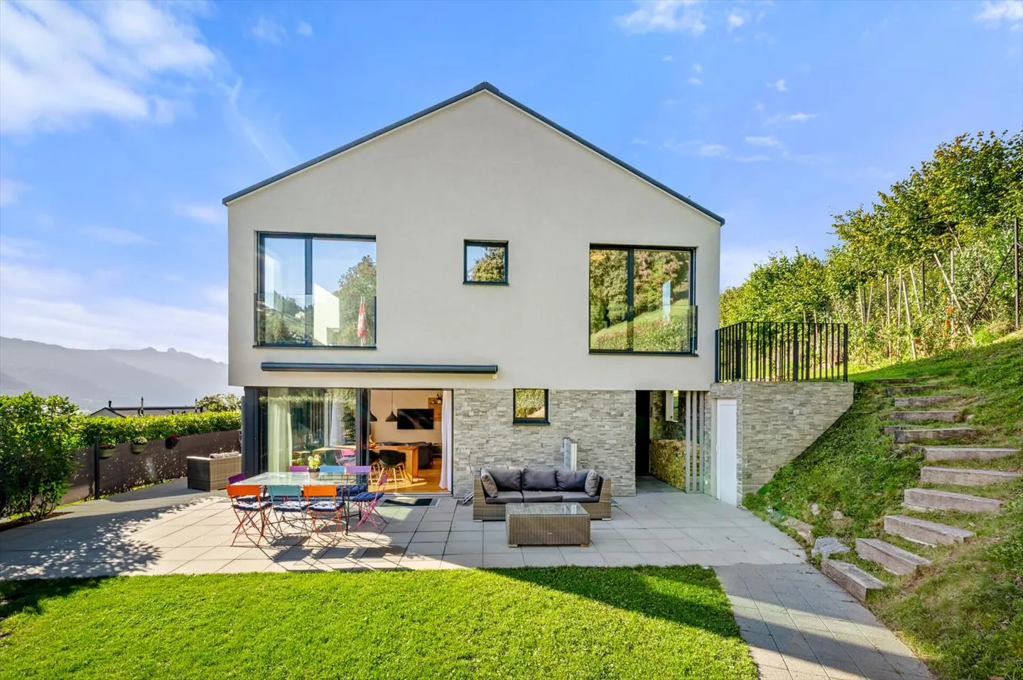 Guaranteed heartthrob, Magnificent 4.5-room luxury villa in Jongny - Photo 7 of 13