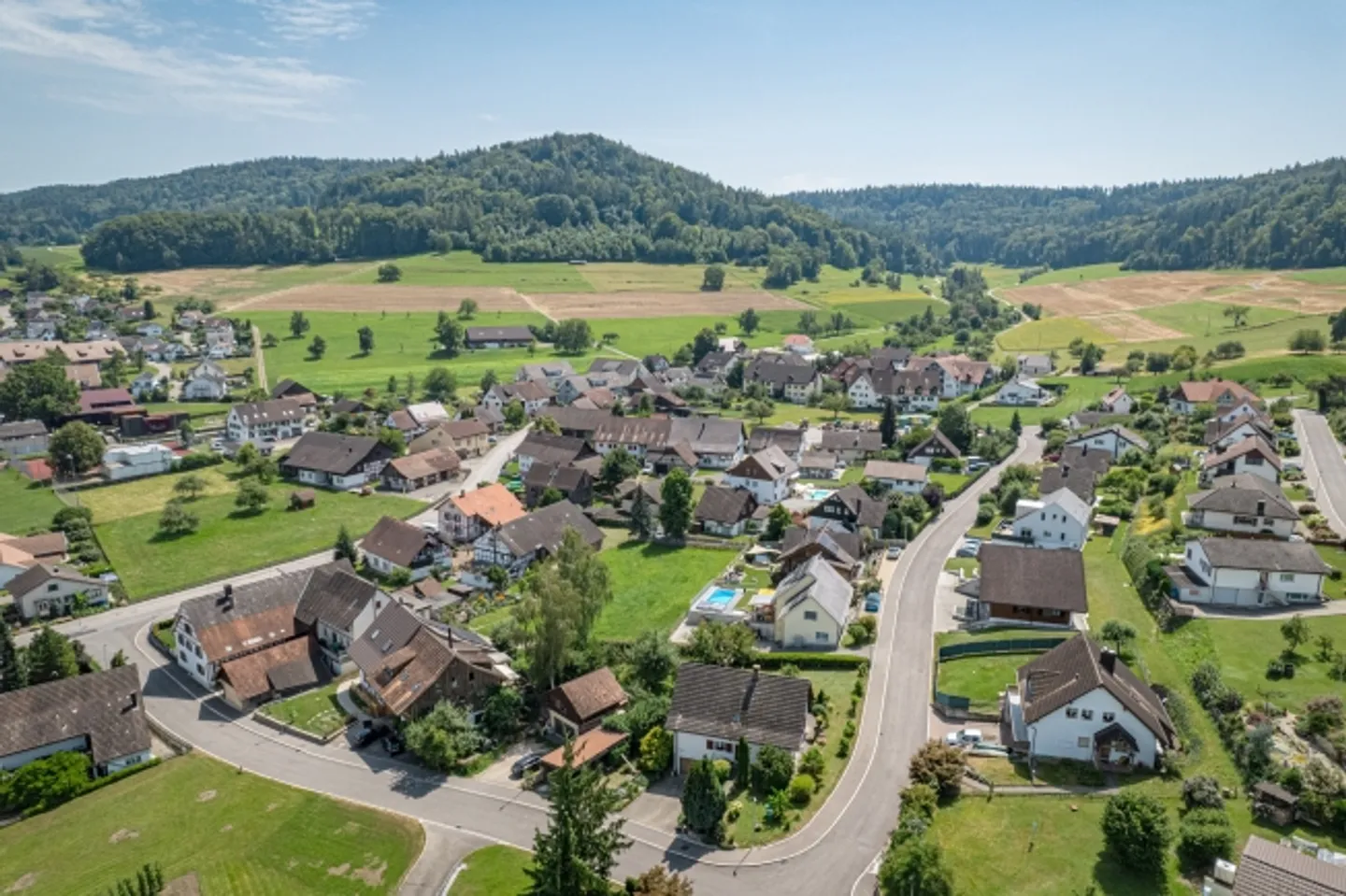 TERRENO EDIFICABILE ATTRAENTE A WEIACH CON 1.157 M² E STUDIO DI PROGETTO - Foto 8 di 8