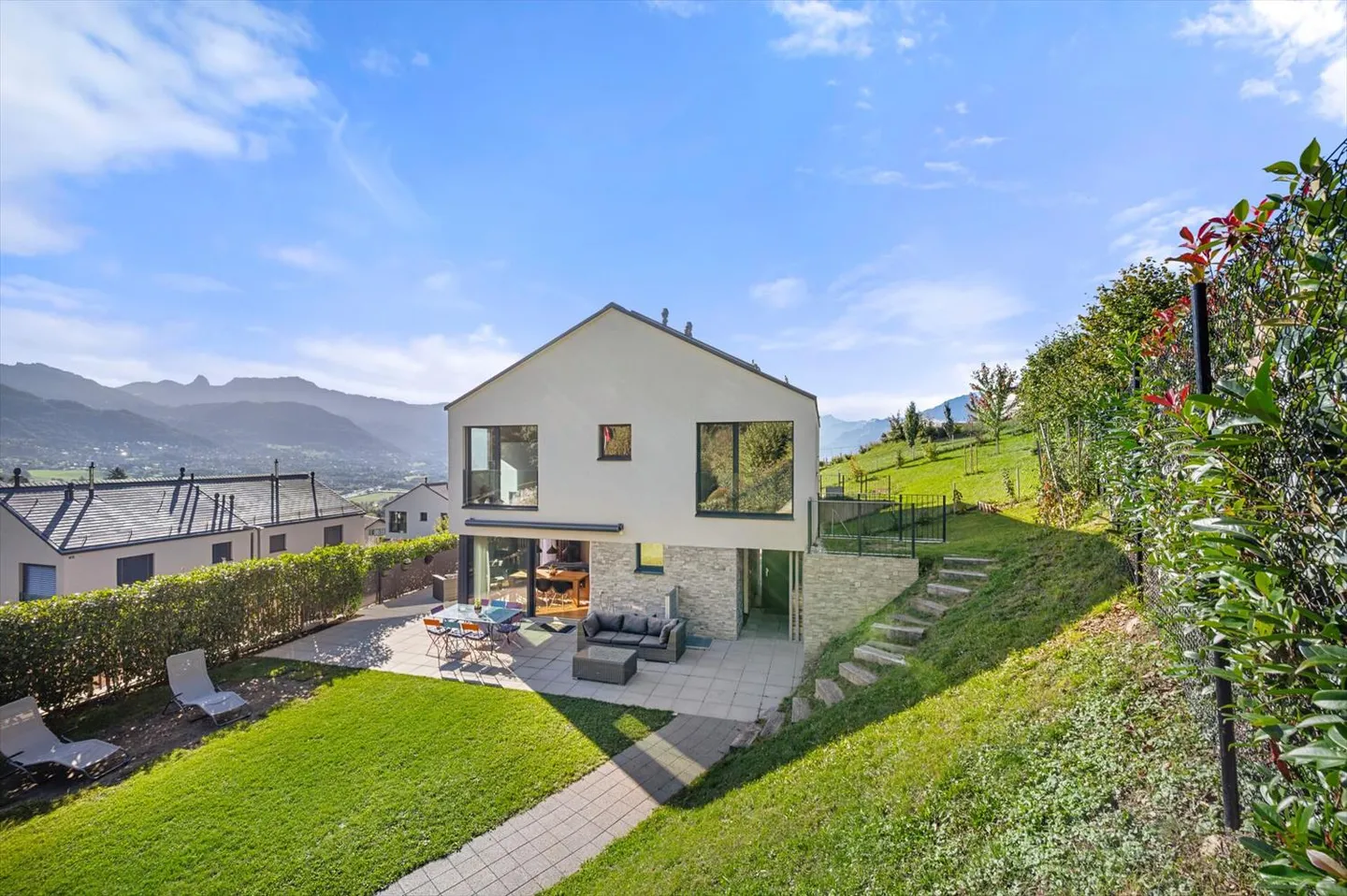 Guaranteed heartthrob, Magnificent 4.5-room luxury villa in Jongny - Photo 6 of 13