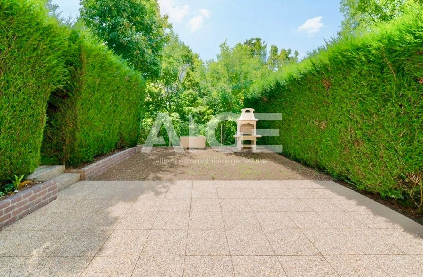 Jolie villa avec studio indépendant - Photo 3 sur 14