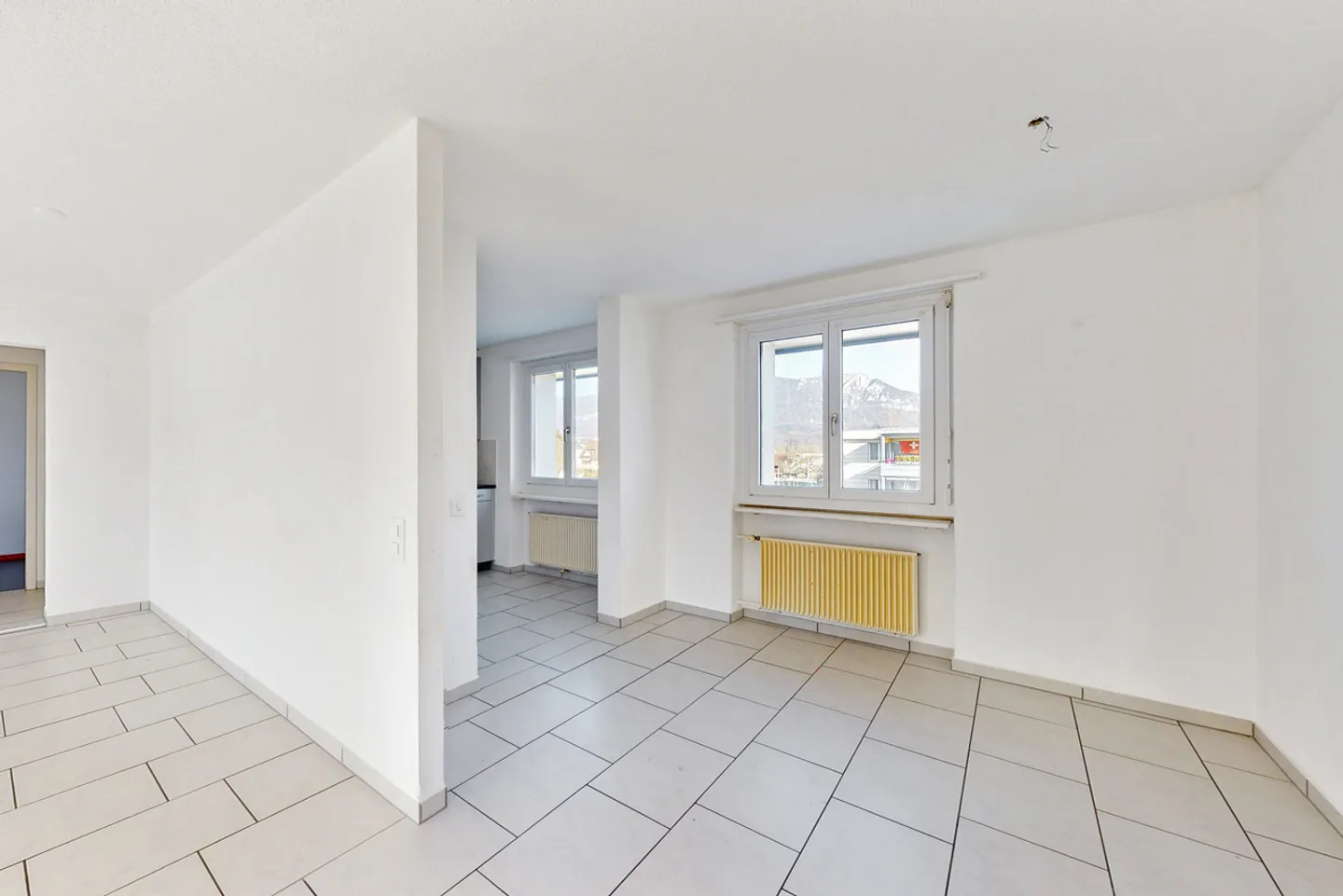 Spacious Family Apartment in Zuchwil - Photo 3 of 10