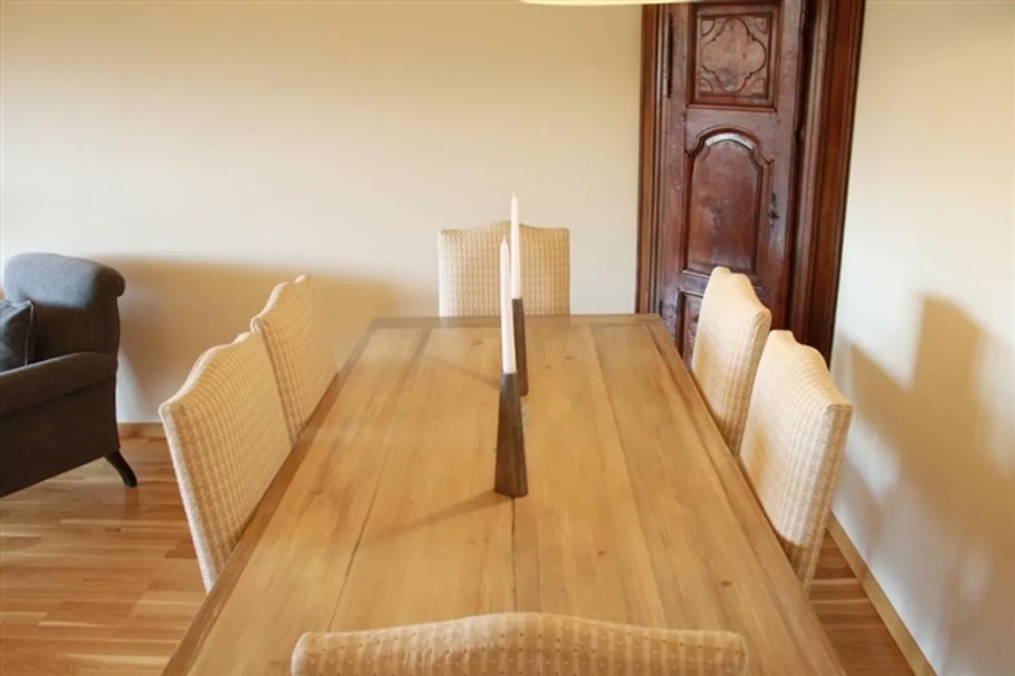 LOC 76 - AMBASSADOR A - Photo 8 of 20