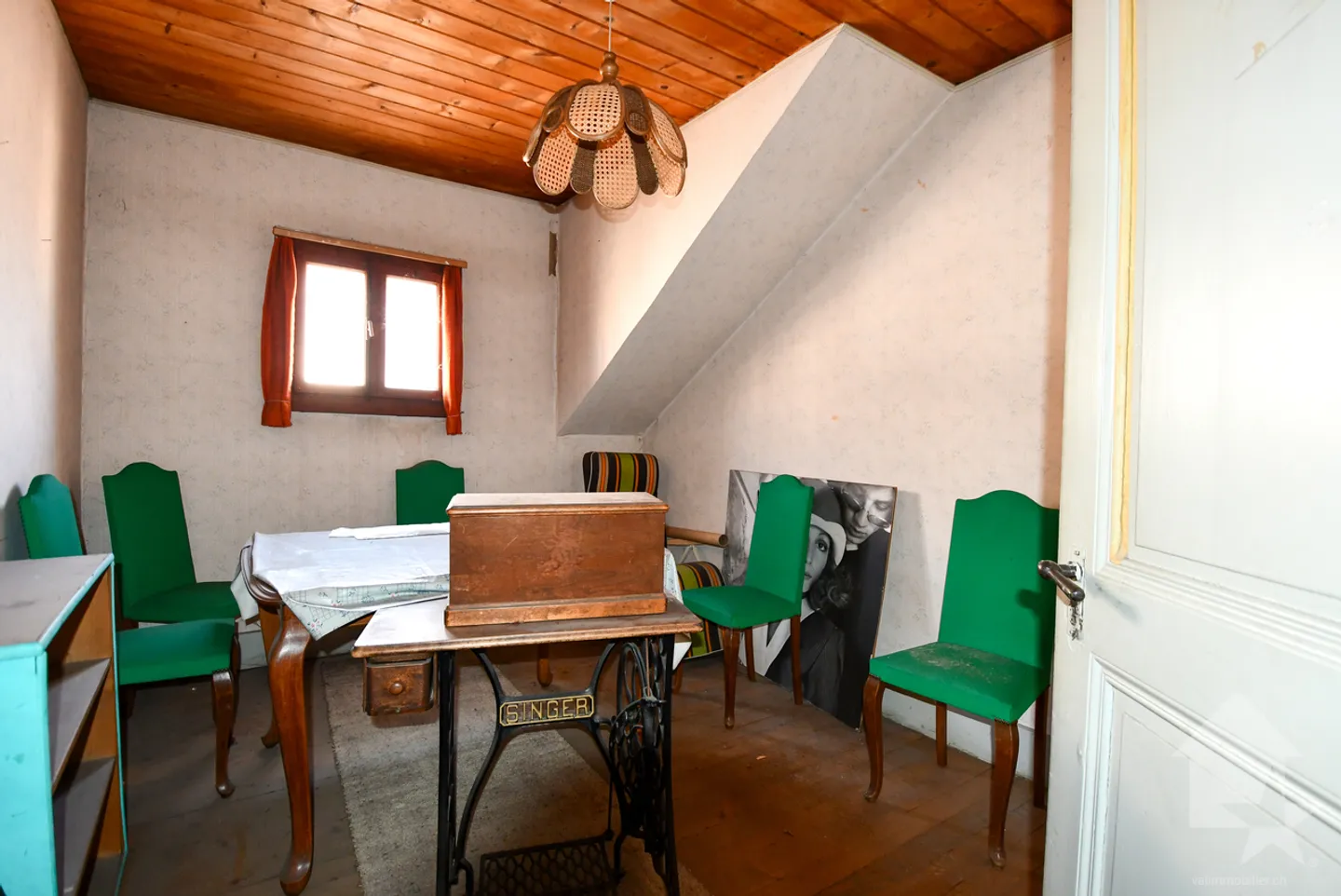 Proprietà detenuta come investimento finanziario con due depositi nel cuore di Saxon - Foto 16 di 21