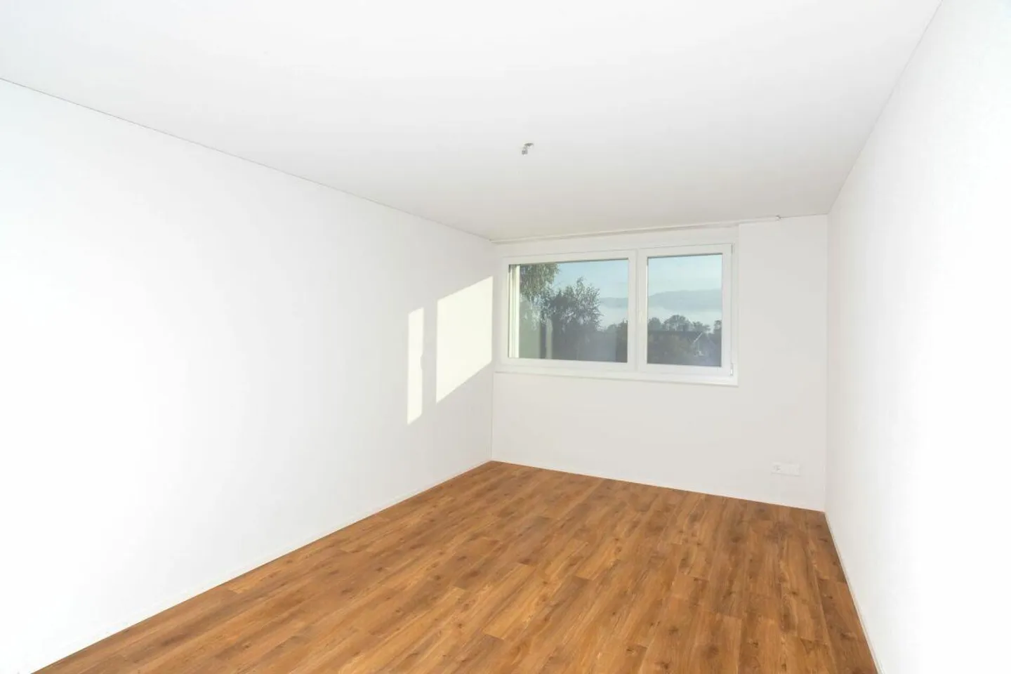 Appartamento luminoso con grande balcone - Foto 7 di 12