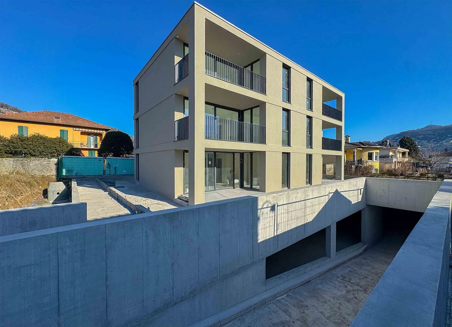 Appartamento di nuova costruzione con giardino a Magliaso - Foto 1 di 6