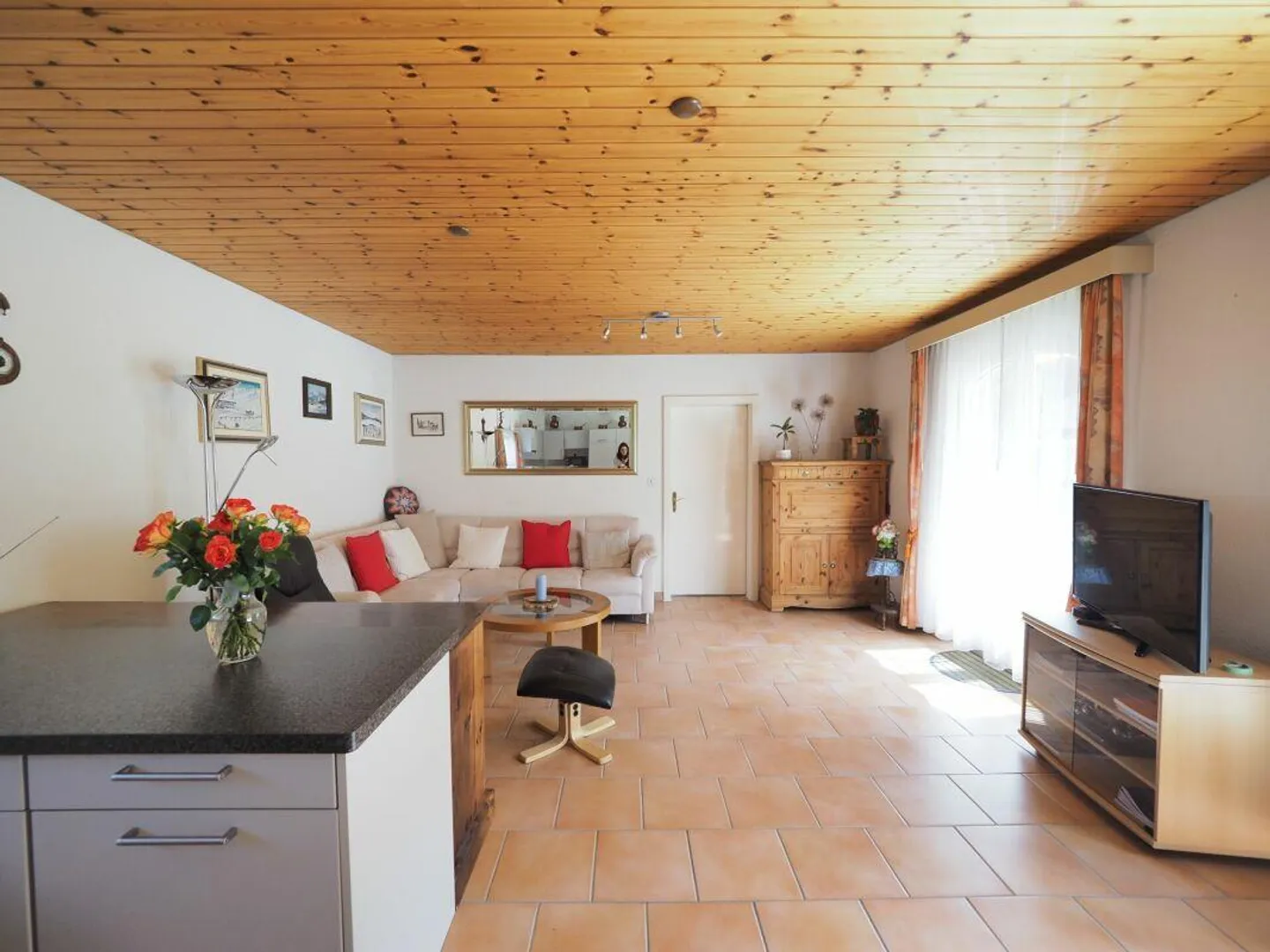 2 well-kept apartments in a quiet and central location - Photo 2 of 8