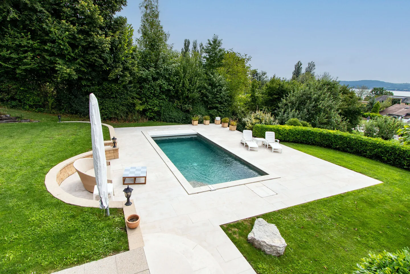 Villa esclusiva con vista mozzafiato sul lago e sulle Alpi e oasi con piscina - Foto 6 di 18