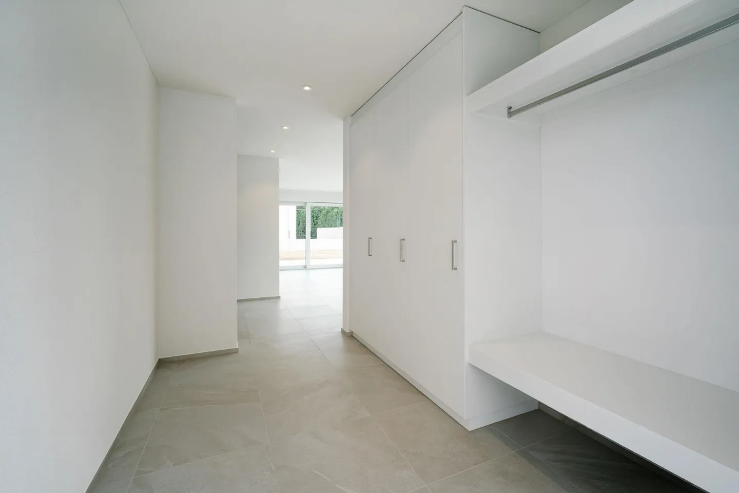 6.5 Room House for Sale - Photo 3 of 10