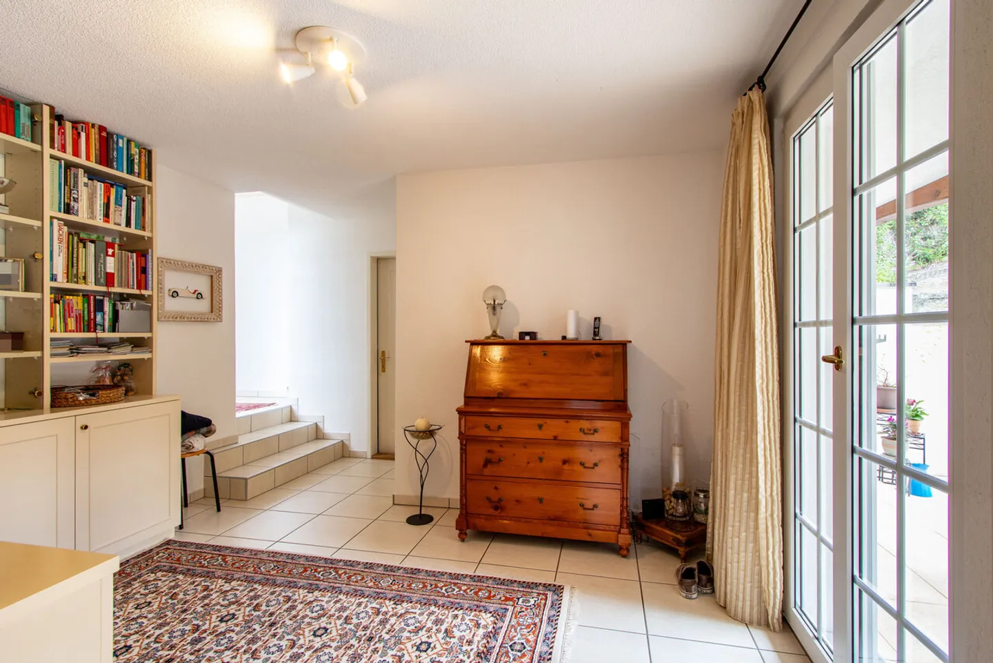 Villa esclusiva con vista mozzafiato sul lago e sulle Alpi e oasi con piscina - Foto 12 di 18