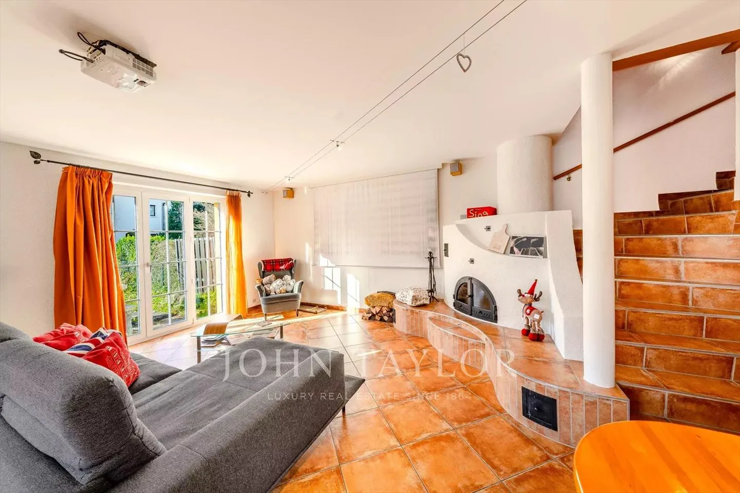 Élégante villa jumelle dans un quartier très prisé de Coppet - Photo 2 sur 12