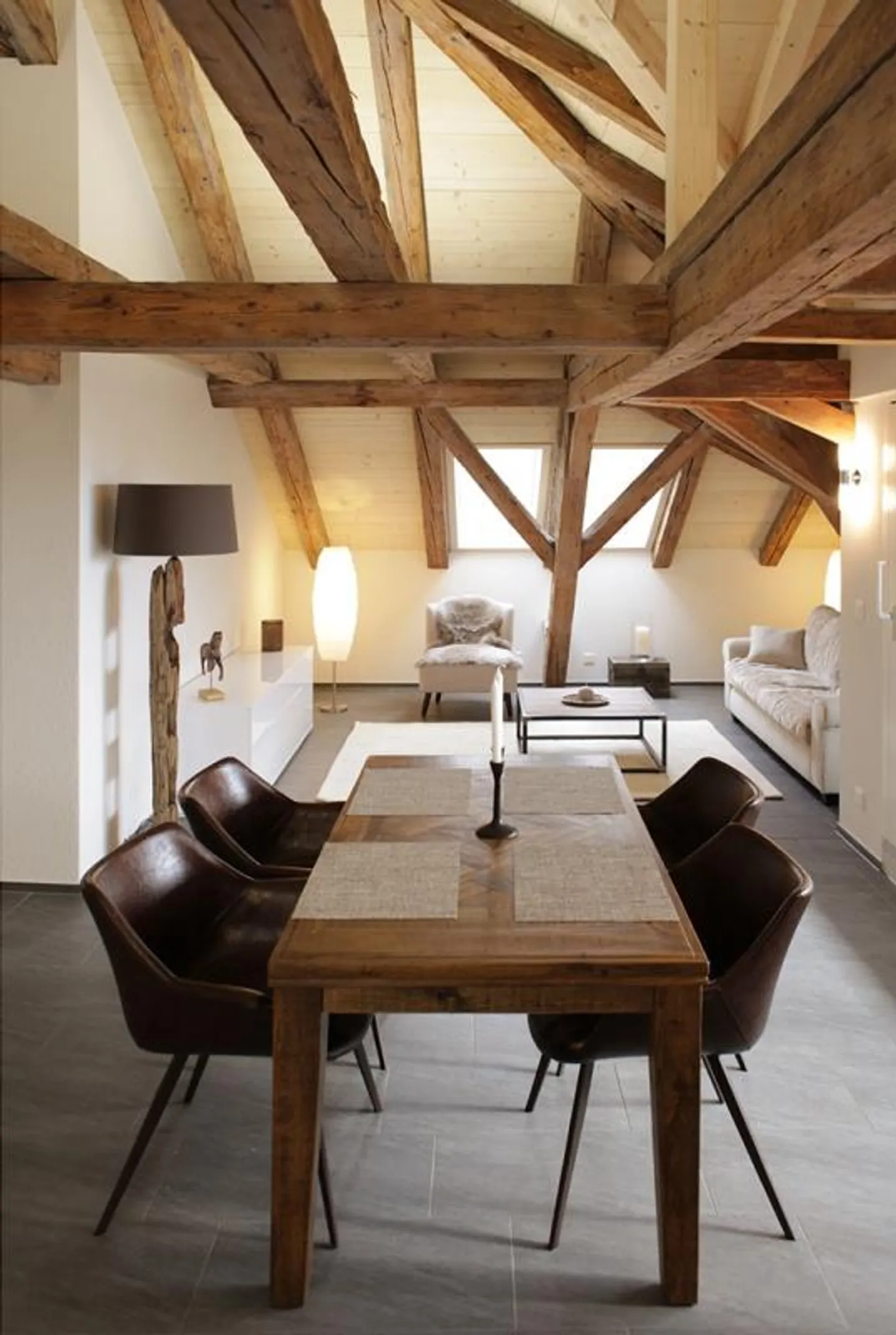 Möblierte 4.5 Zimmer-Wohnung in Sattel - Foto 10 von 11