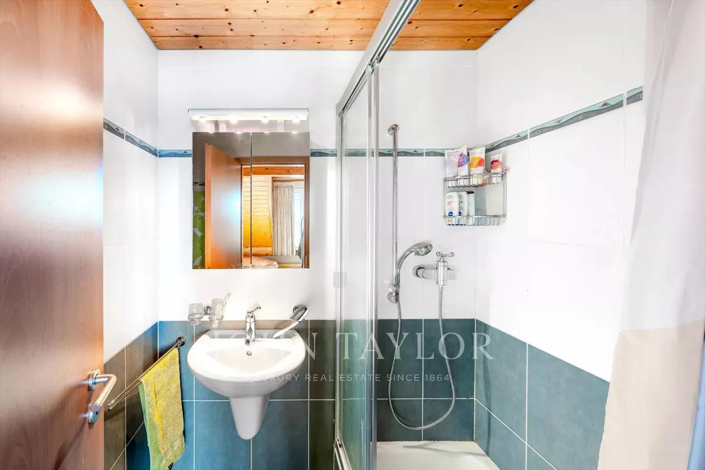 Élégante villa jumelle dans un quartier très prisé de Coppet - Photo 8 sur 12