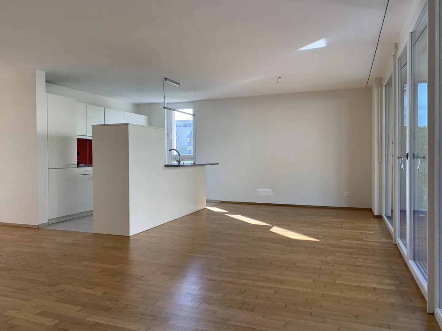 Appartamento familiare nel parco residenziale Leuenfeld - Foto 2 di 12