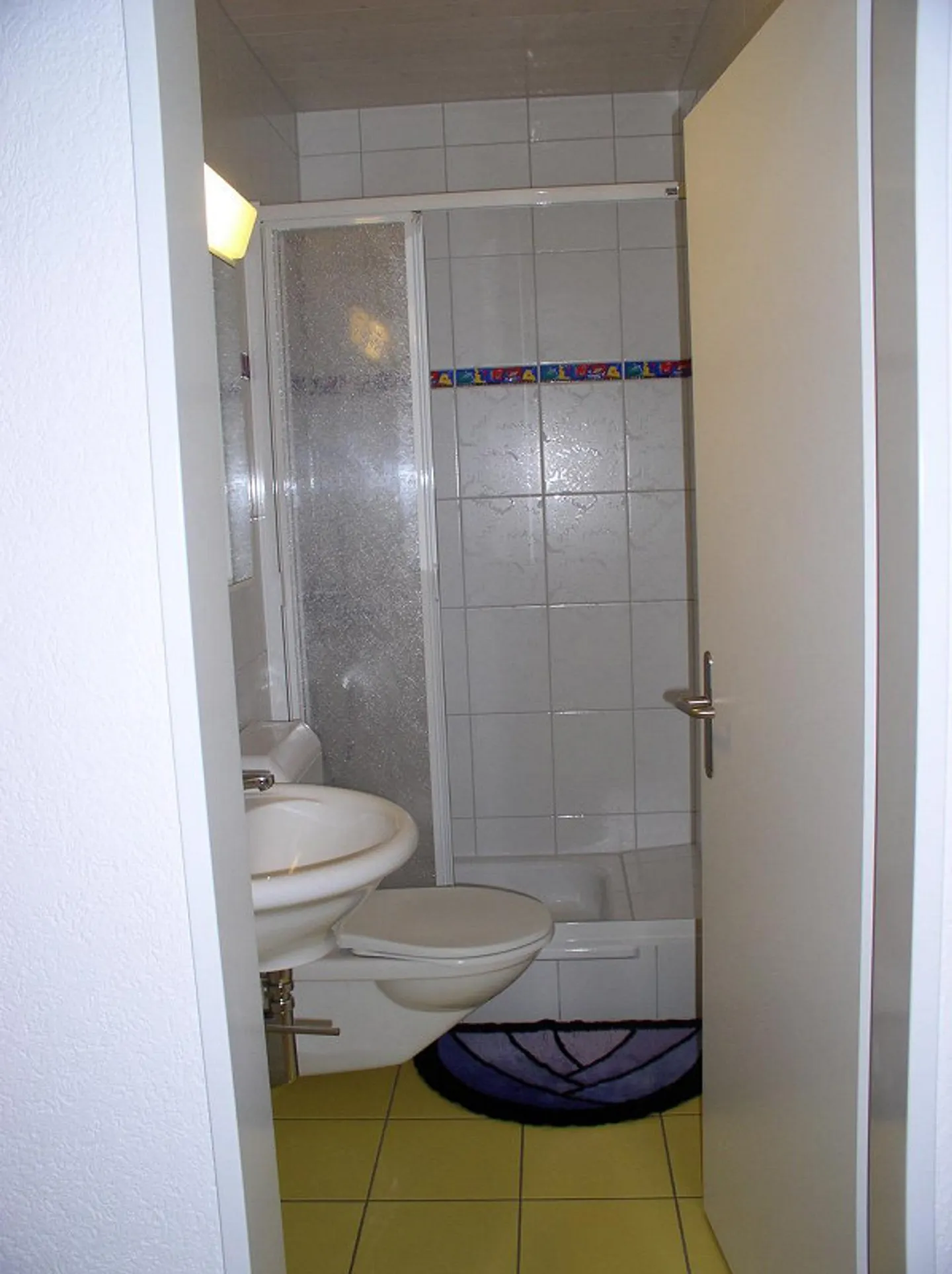 Helle Dachwohnung mit Aussicht - Foto 5 von 12