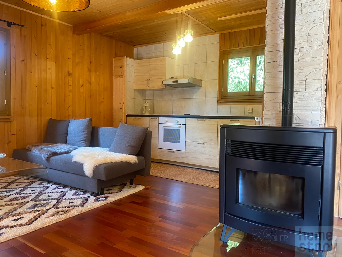 Charming studio chalet surrounded by greenery - Photo 2 of 11