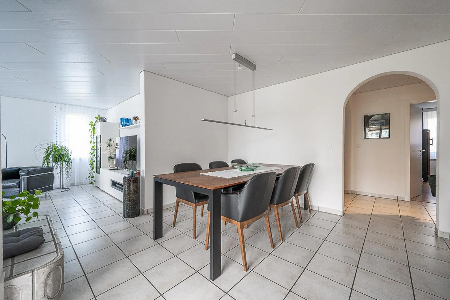 Helles Apartment am Wasser - Foto 4 von 17