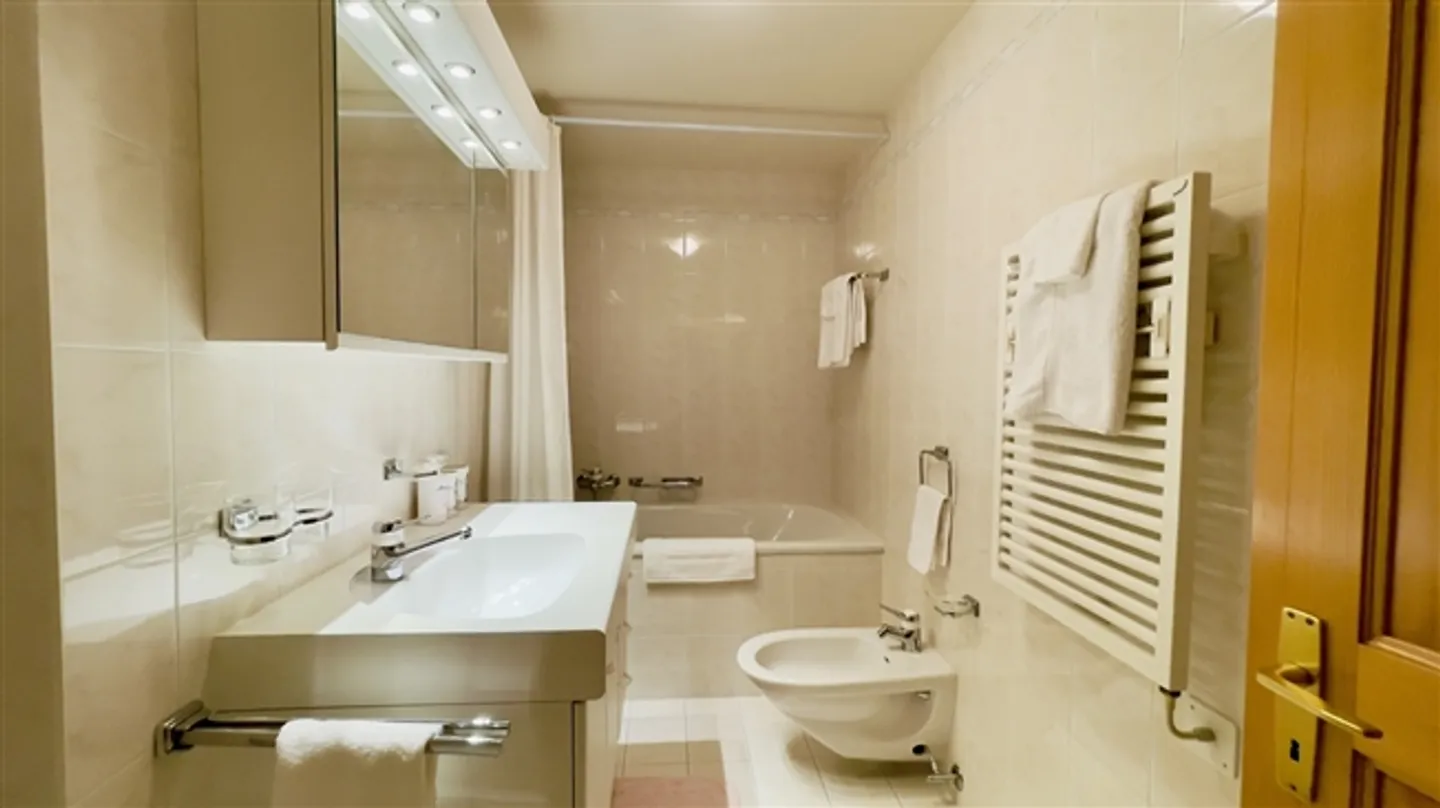 «LOC 280 - DIE B-STEINE» - Foto 10 von 13