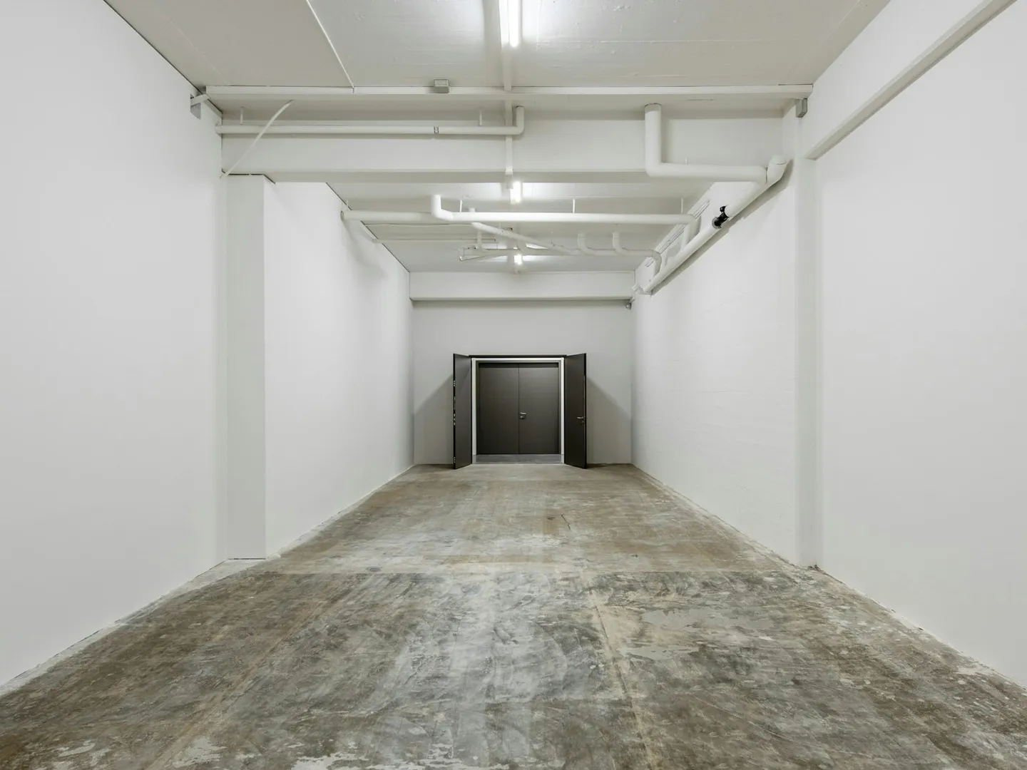 Frisch renovierte, helle Büros ab 60 m² - 250 m² mit Lageroption - Foto 11 von 13