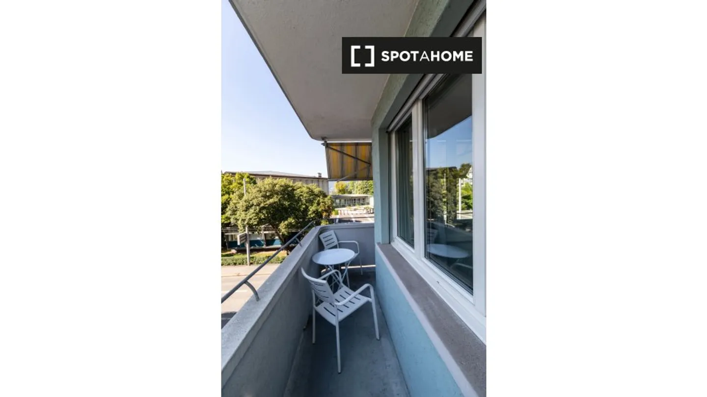 Entdecke, besichtige und miete dein neues Zuhause online mit vollem Vertrauen. - Foto 5 von 14