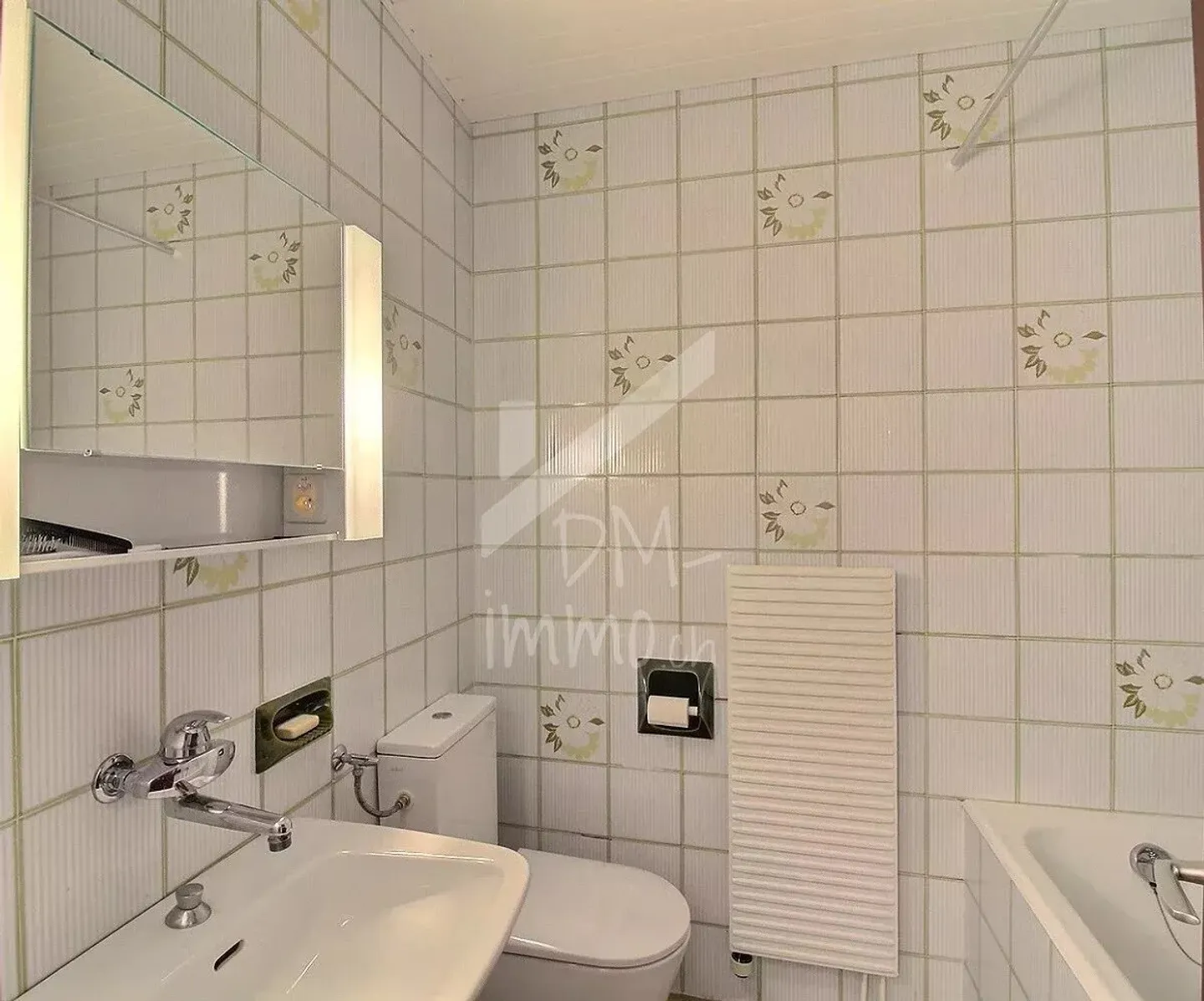 Studio ristrutturato con balcone - Foto 5 di 6