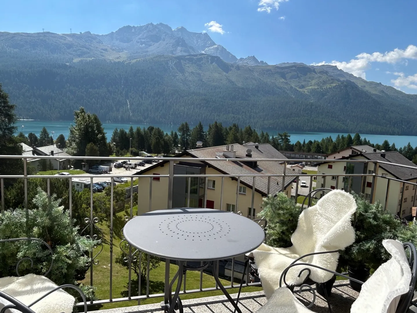 Affitto: Charme Engadinese con vista lago - esclusivo e tranquillo - Foto 2 di 10