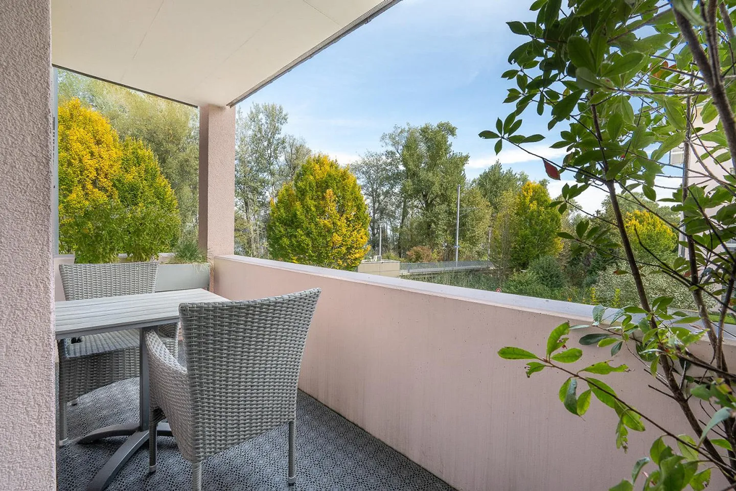 Helles Apartment am Wasser - Foto 13 von 17