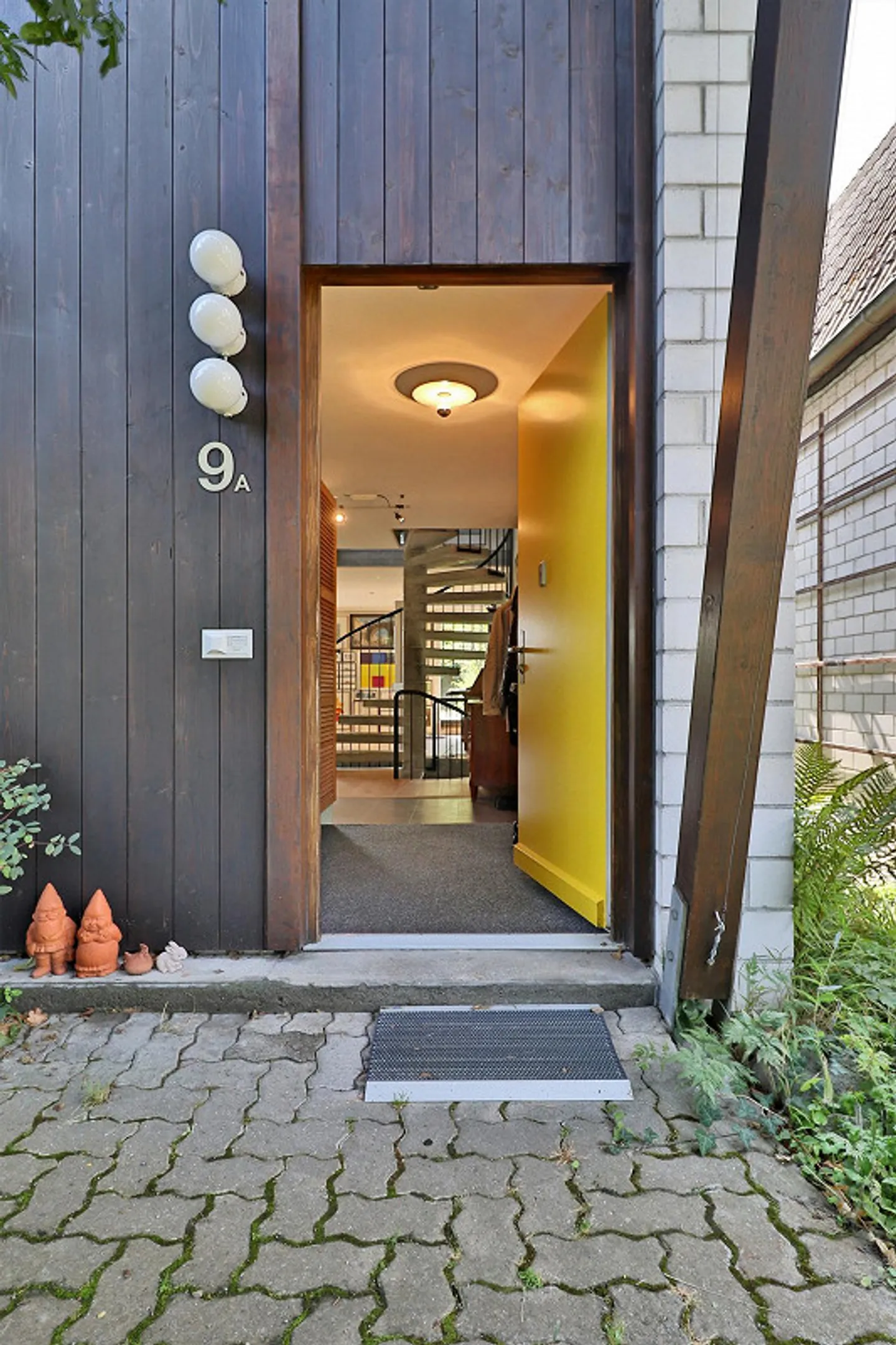 Grosses Doppeleinfamilienhaus in grüner Umgebung - Photo 4 of 18