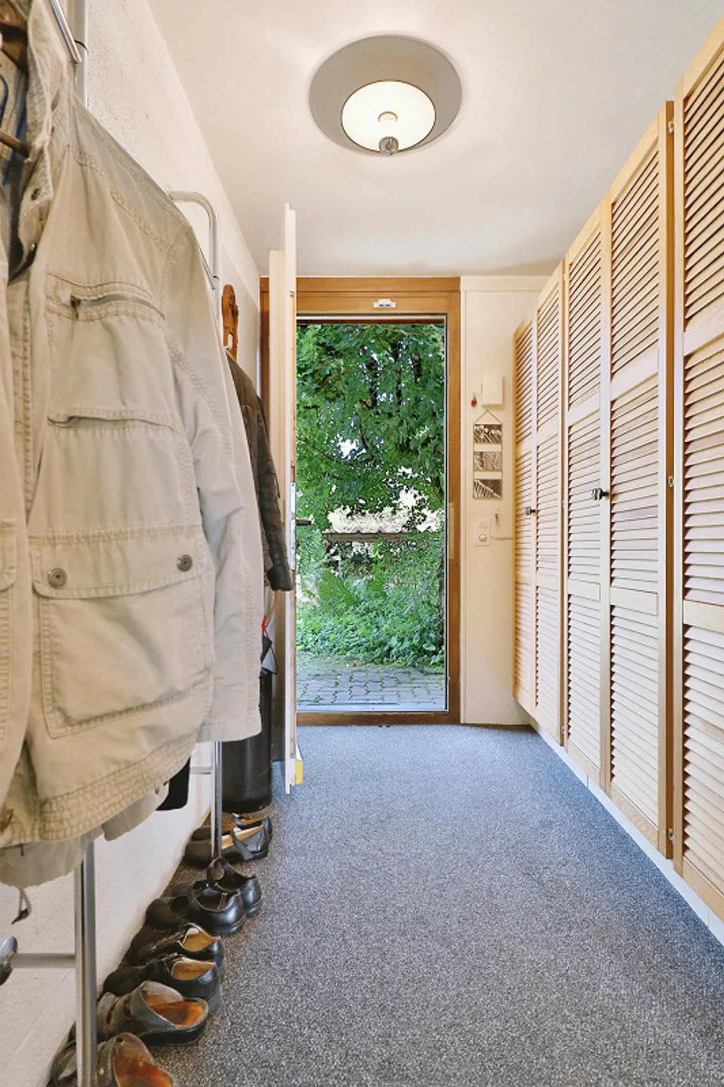 Grosses Doppeleinfamilienhaus in grüner Umgebung - Photo 5 of 18