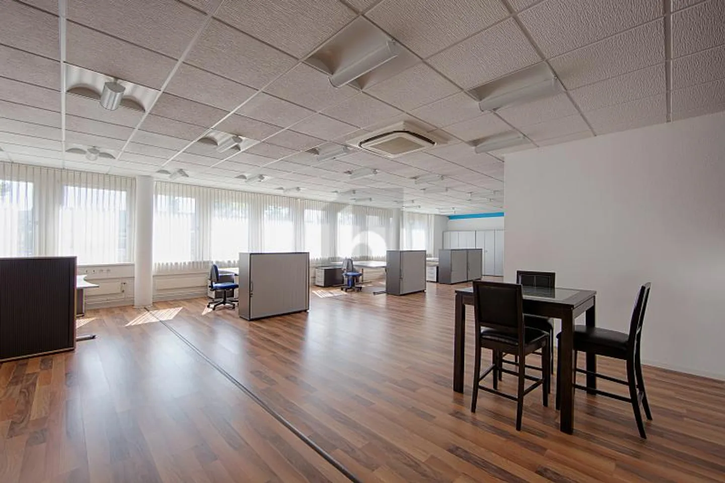 Espace de bureau polyvalent à Wallisellen - Photo 4 sur 6