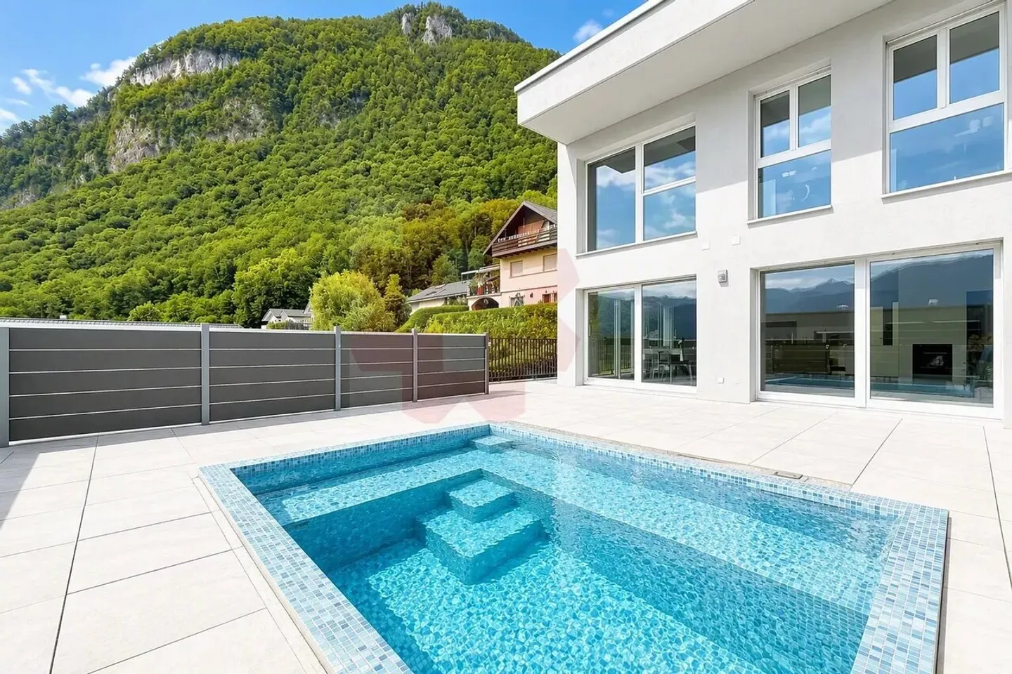 Moderne Villa mit Pool in Vouvry - Foto 1 von 7