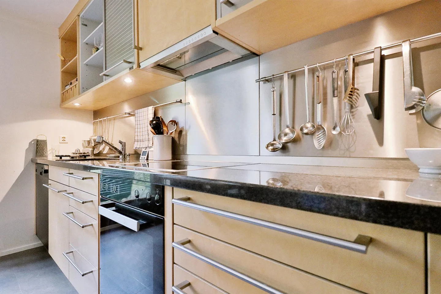 Grosses Doppeleinfamilienhaus in grüner Umgebung - Photo 7 of 18