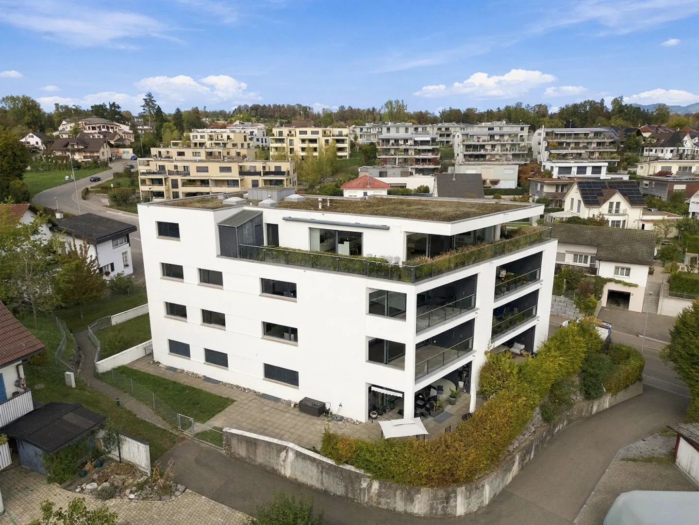 Condominio di 3,5 stanze - Foto 1 di 9