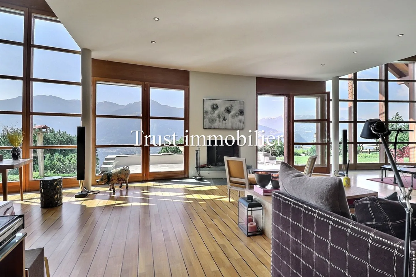Magnificent spaces for this Villa for rent in Sergnou, Lens - Photo 4 of 29