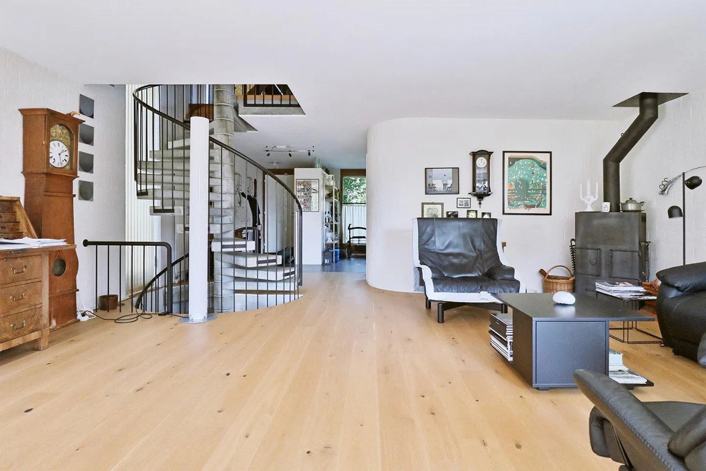 Grosses Doppeleinfamilienhaus in grüner Umgebung - Photo 8 of 18