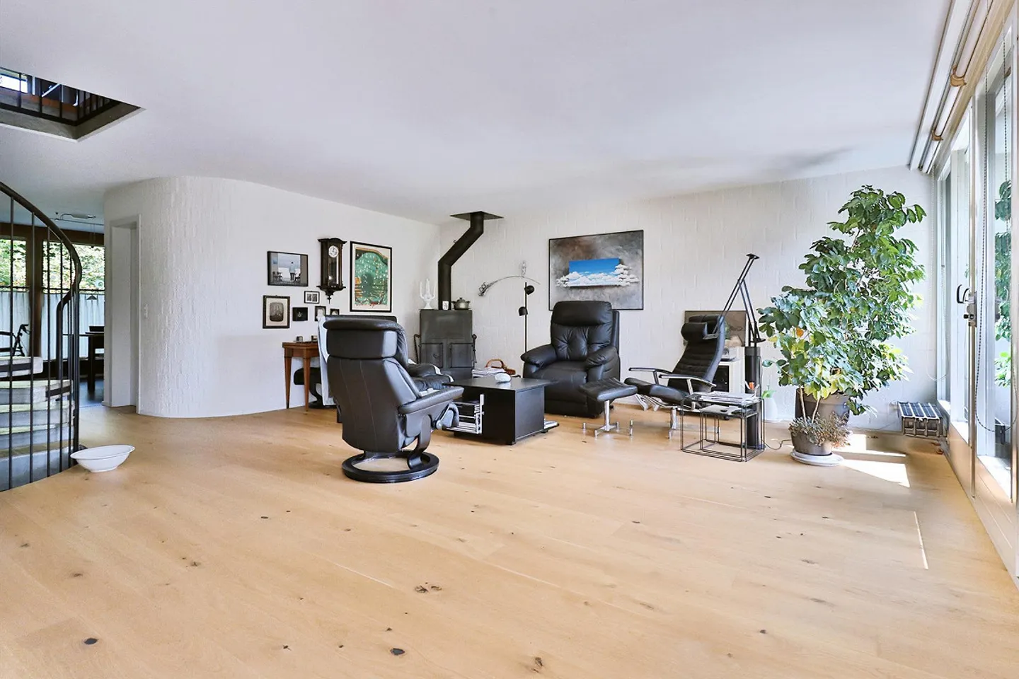 Grosses Doppeleinfamilienhaus in grüner Umgebung - Photo 9 of 18