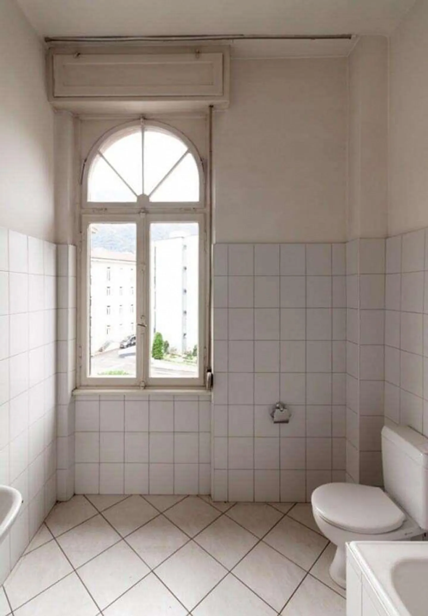 HISTORICAL OFFICE IN LUGANO LORETO - Photo 8 of 9