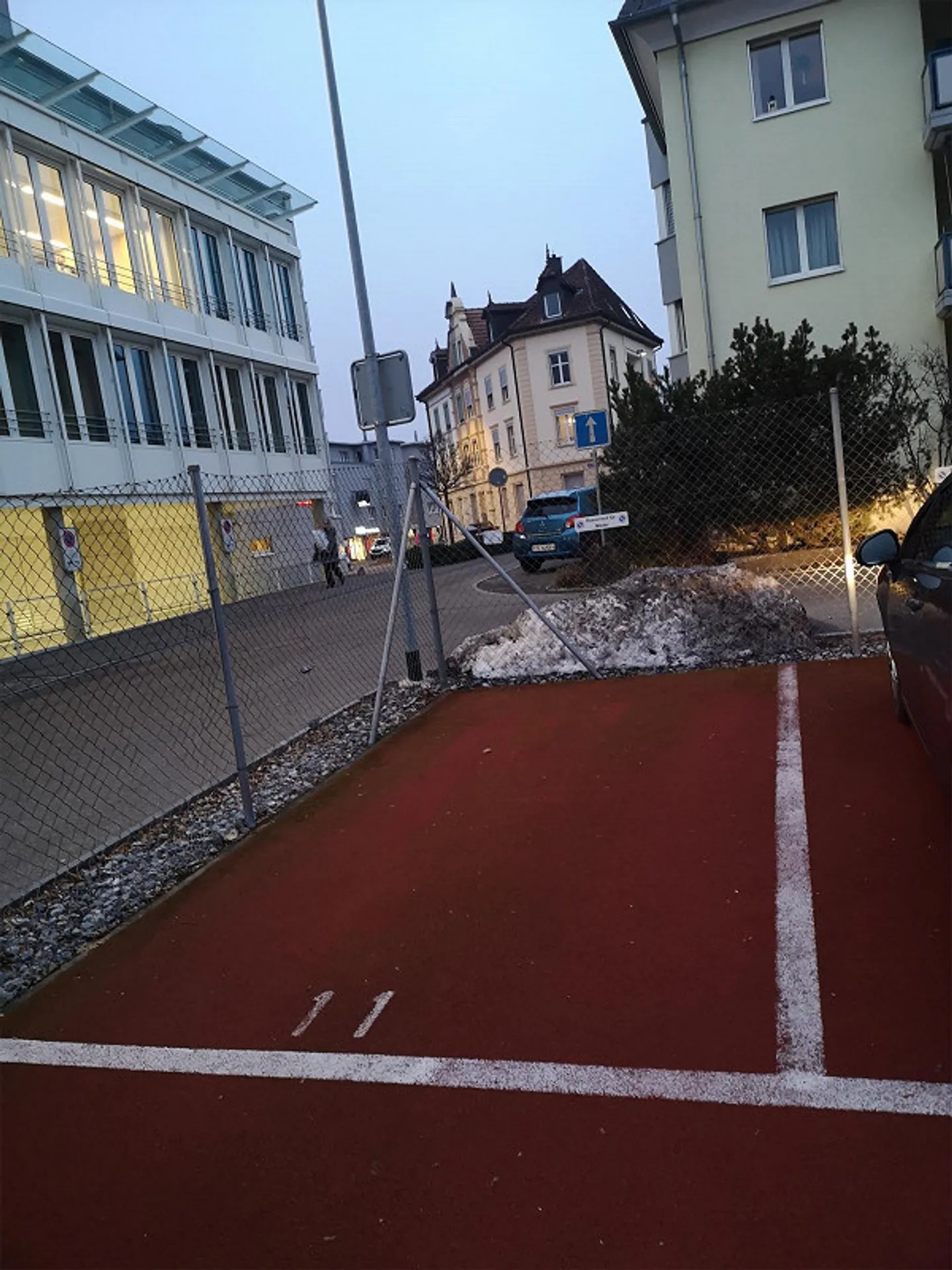 Posto auto - Foto 1 di 1