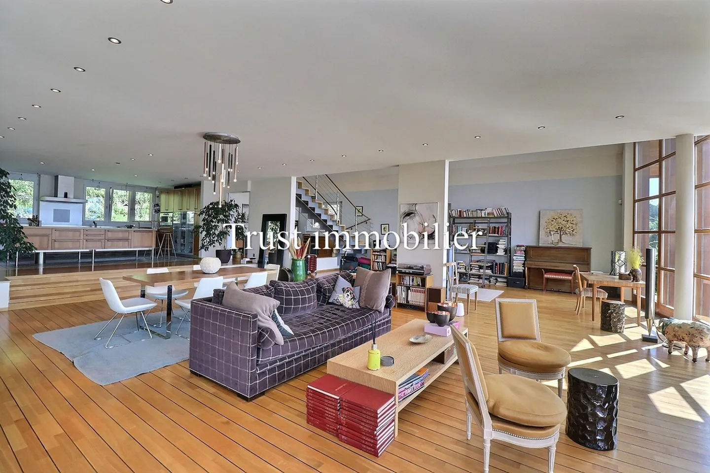 Magnificent spaces for this Villa for rent in Sergnou, Lens - Photo 8 of 29