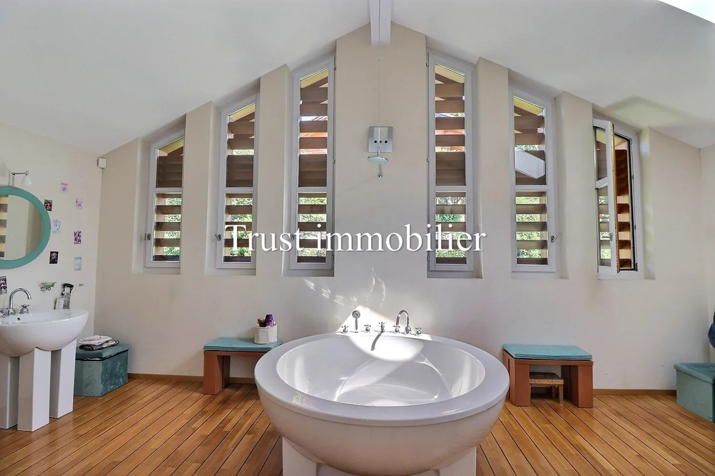 Magnificent spaces for this Villa for rent in Sergnou, Lens - Photo 13 of 29