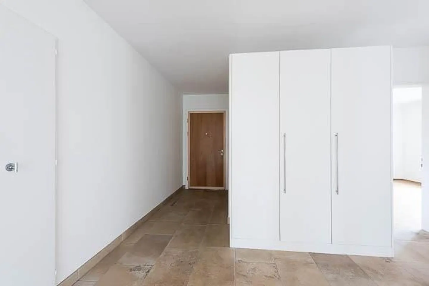 Beautifully renovated apartment in quiet Gellert - Photo 6 of 9