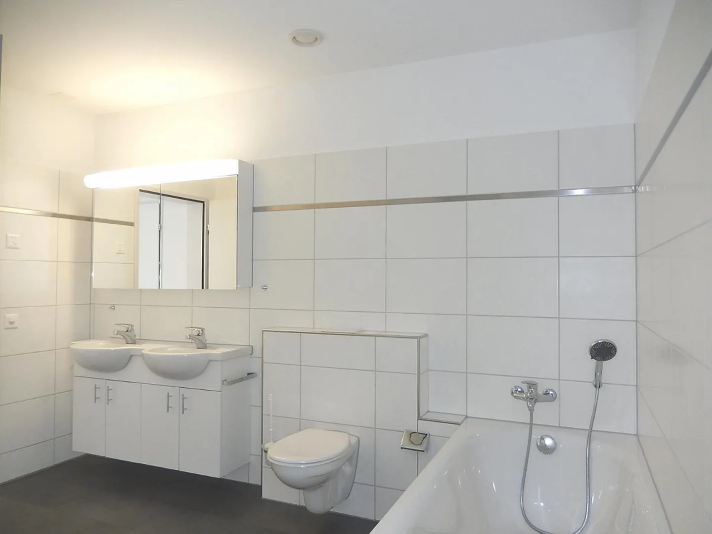 Appartamento al piano terra attraente in una posizione centrale! - Foto 4 di 6