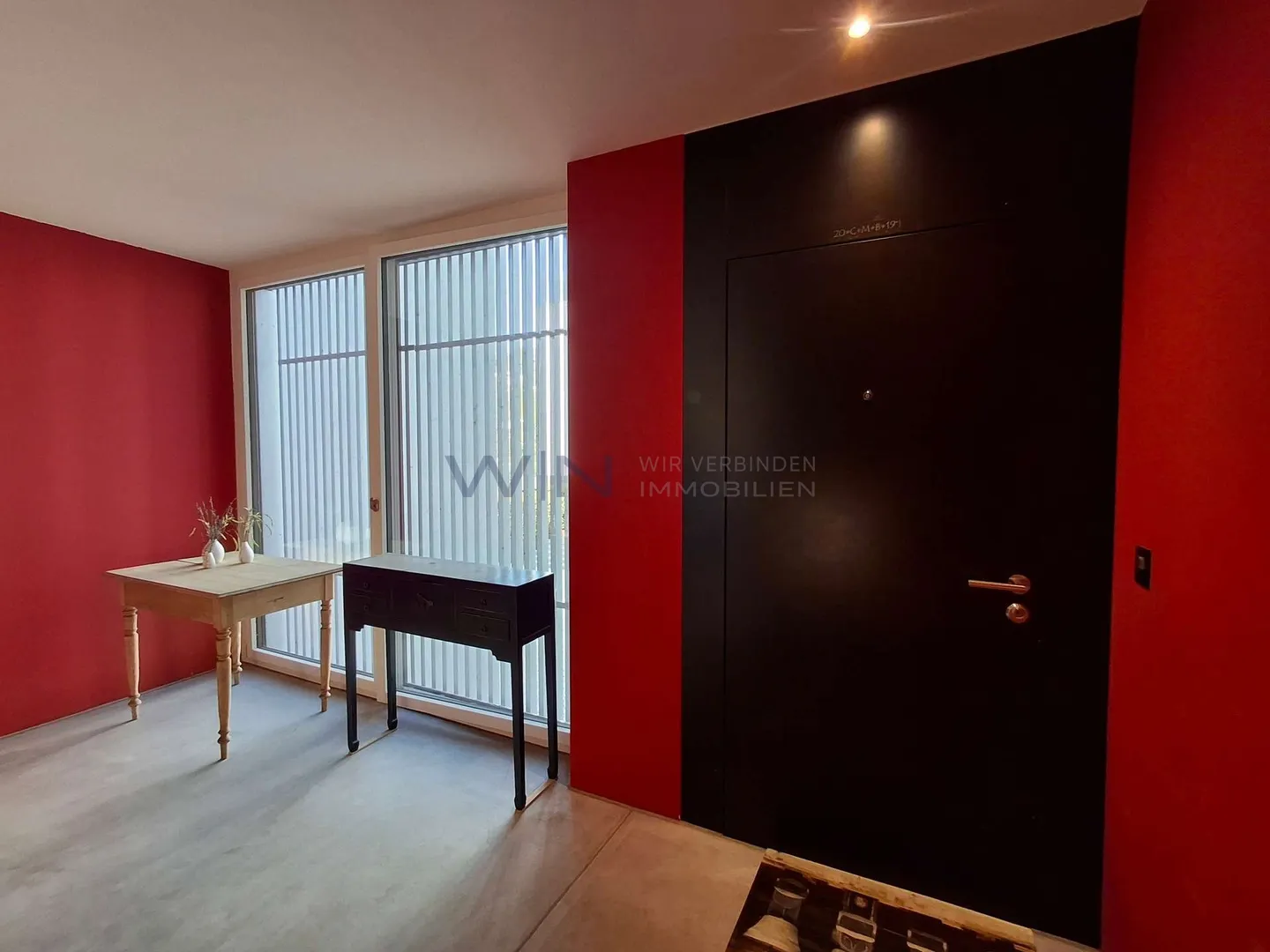 Stylish Apartment in Central Location - Photo 8 of 8