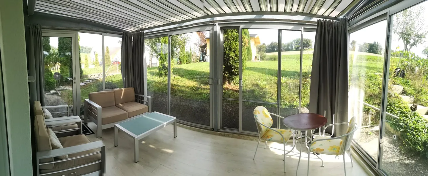 Casa con due appartamenti affittati e un appartamento per il proprietario - Foto 15 di 51