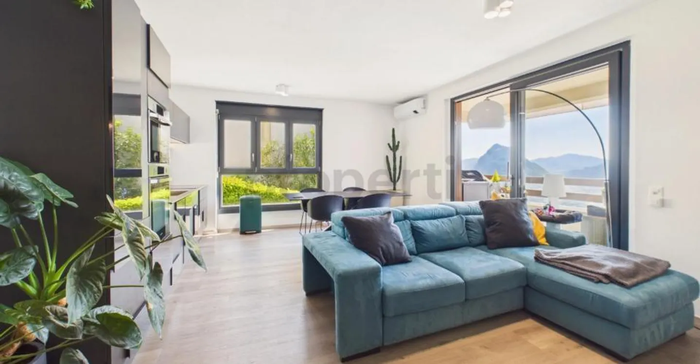 Aldesago: elegant 3.5 room renovated apartment with terrace lake view and swimming pool - Photo 6 of 12