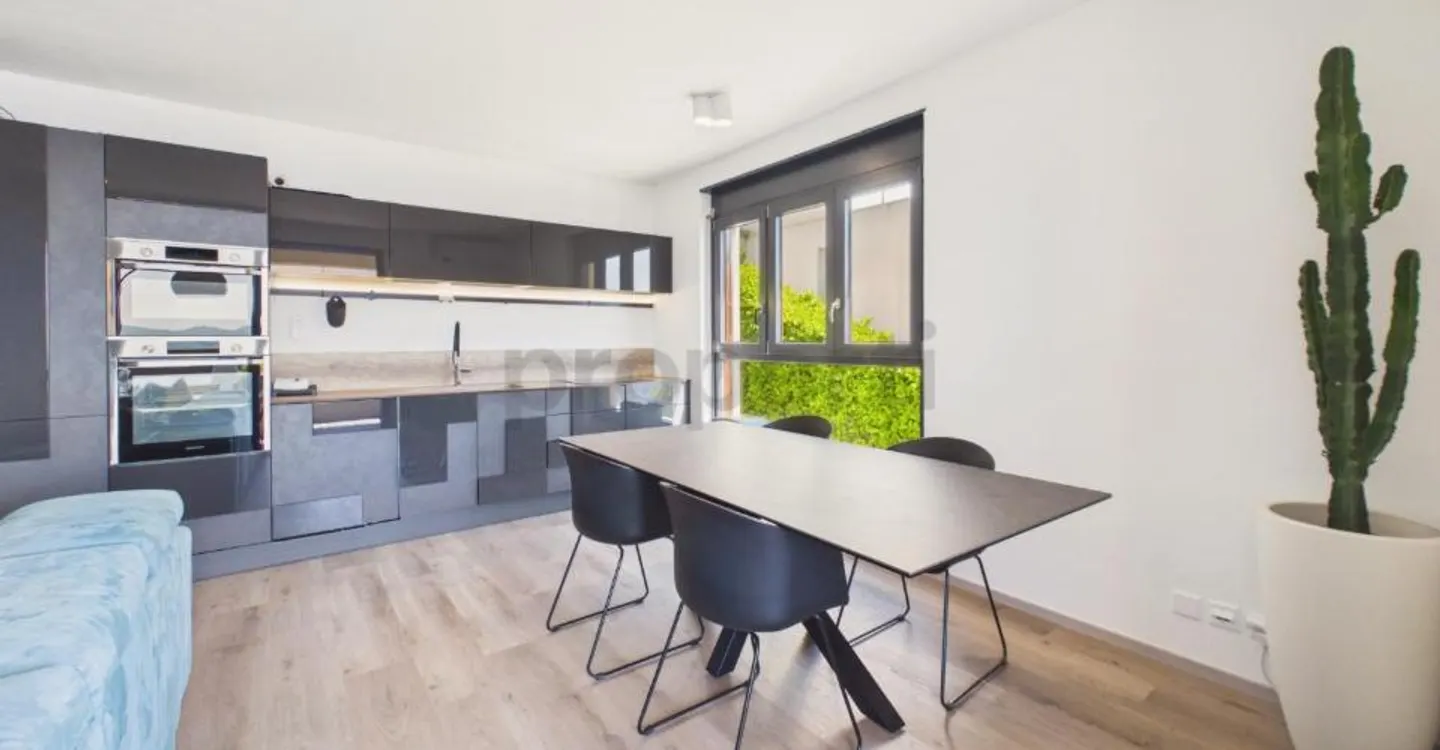 Aldesago: elegant 3.5 room renovated apartment with terrace lake view and swimming pool - Photo 4 of 12