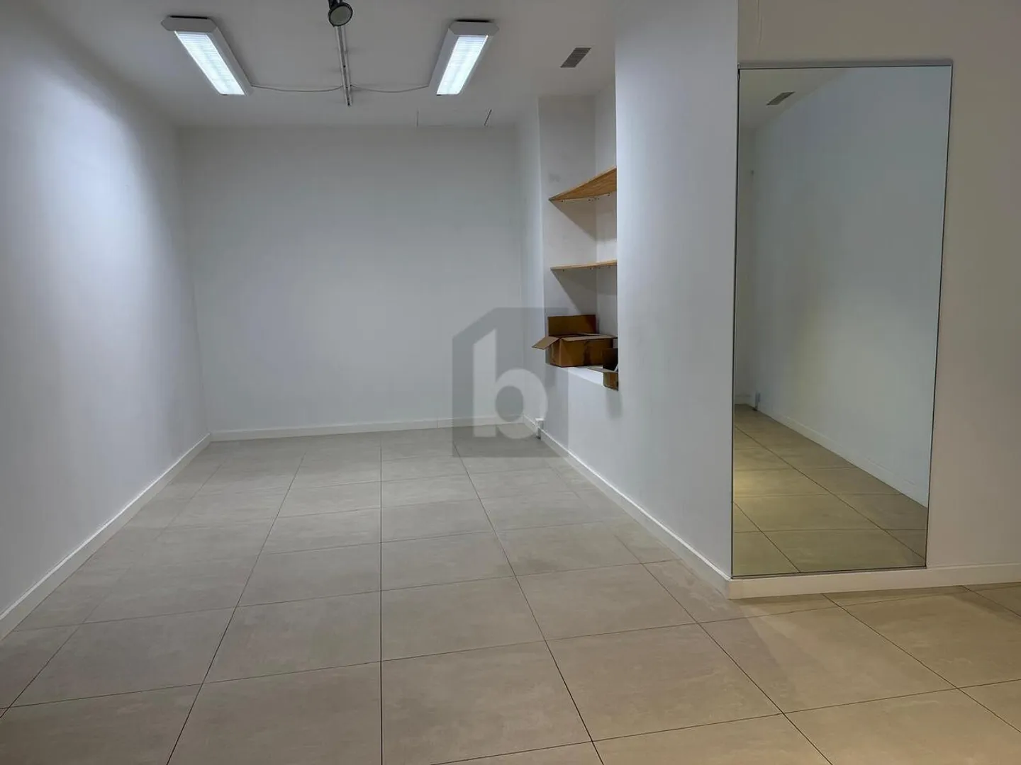 EMPLACEMENT IDEAL - Photo 3 sur 6