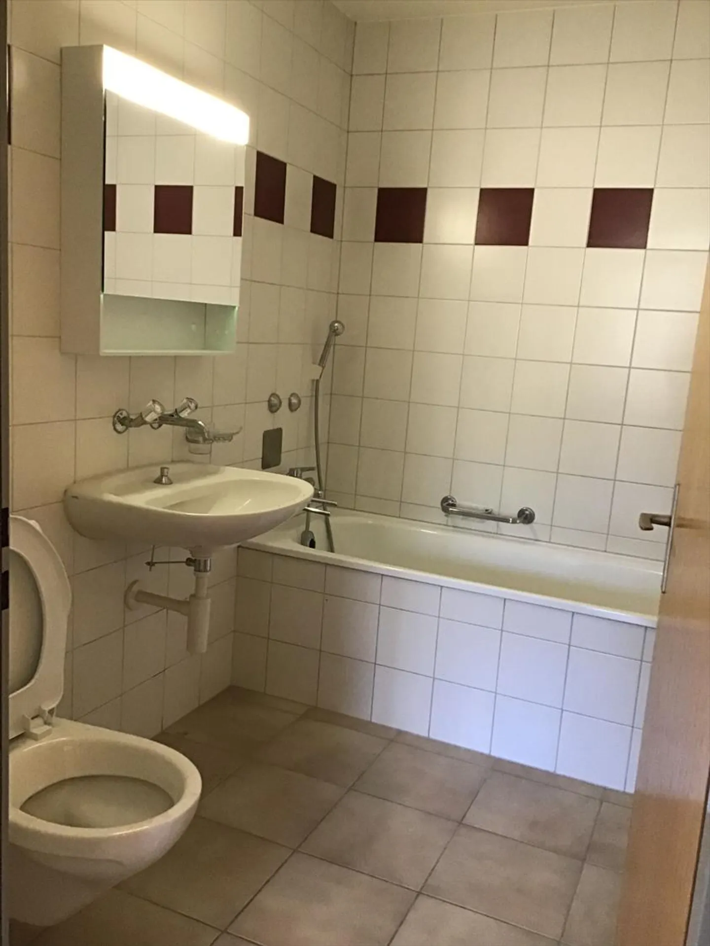 Appartamento in affitto - Foto 8 di 12