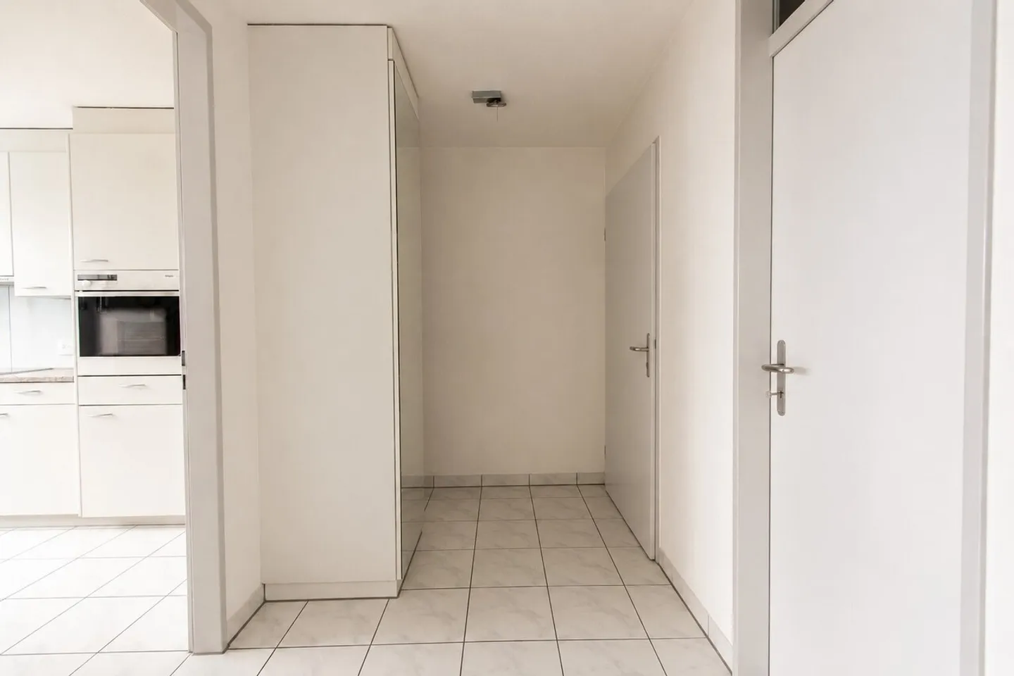 Charming Attic Apartment in Kerzers - Photo 5 of 12